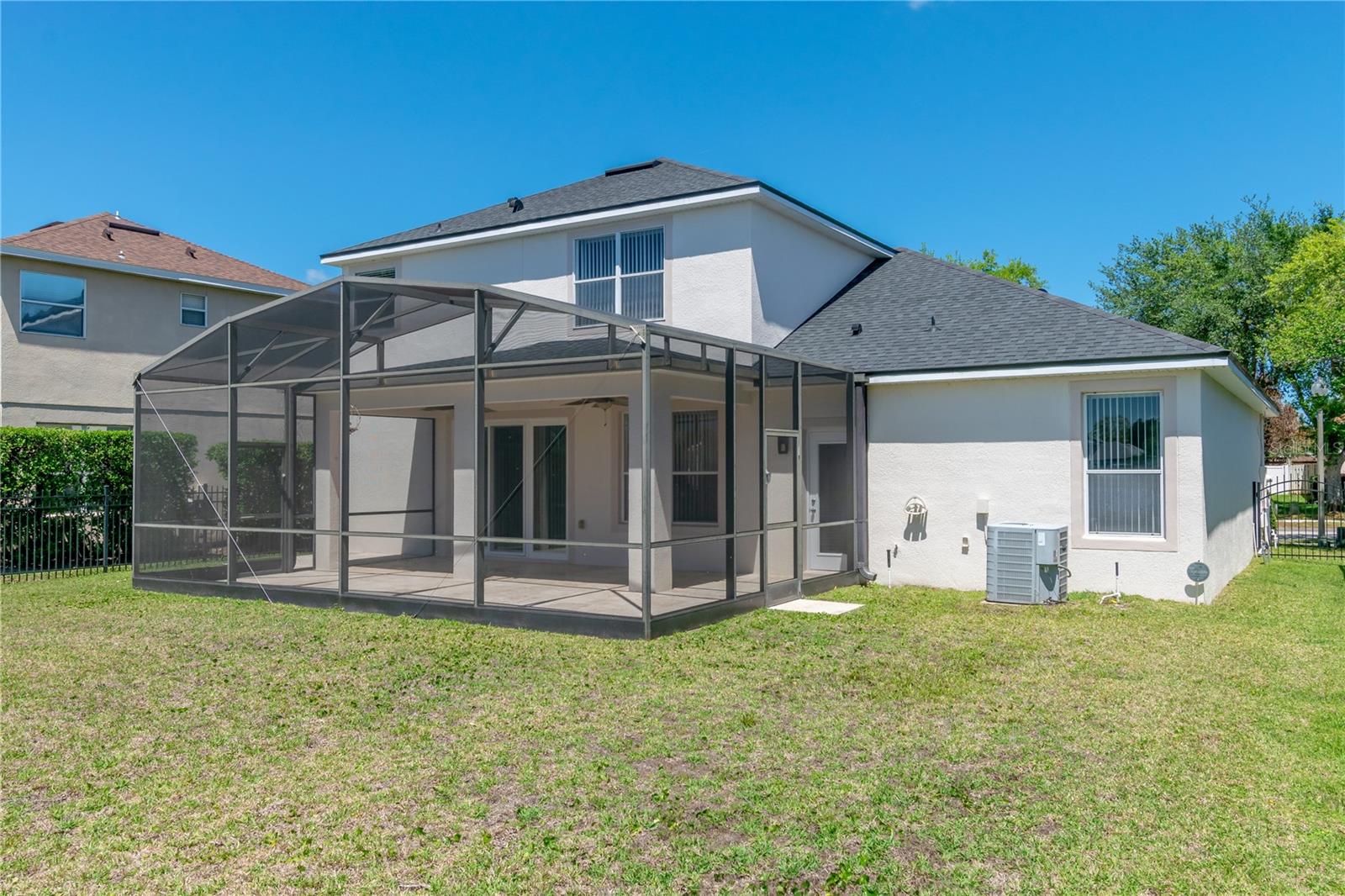 VISTA LAKES VILLAGE N-1 PEMBROKE - Residential