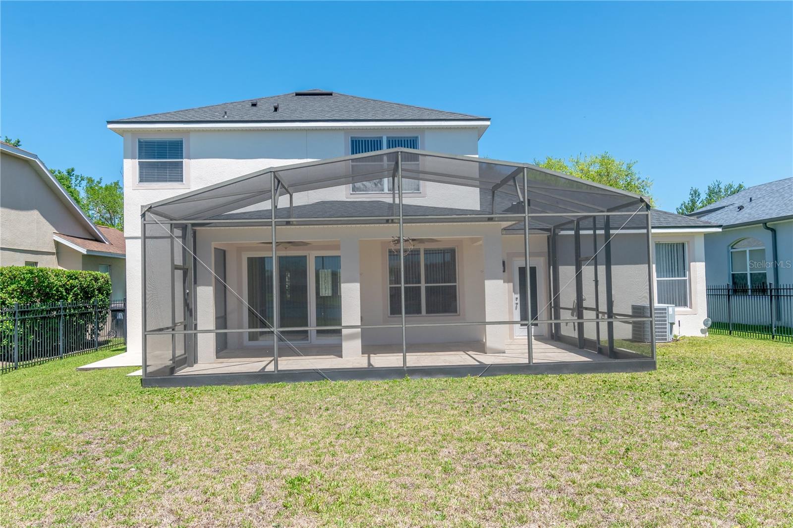 VISTA LAKES VILLAGE N-1 PEMBROKE - Residential