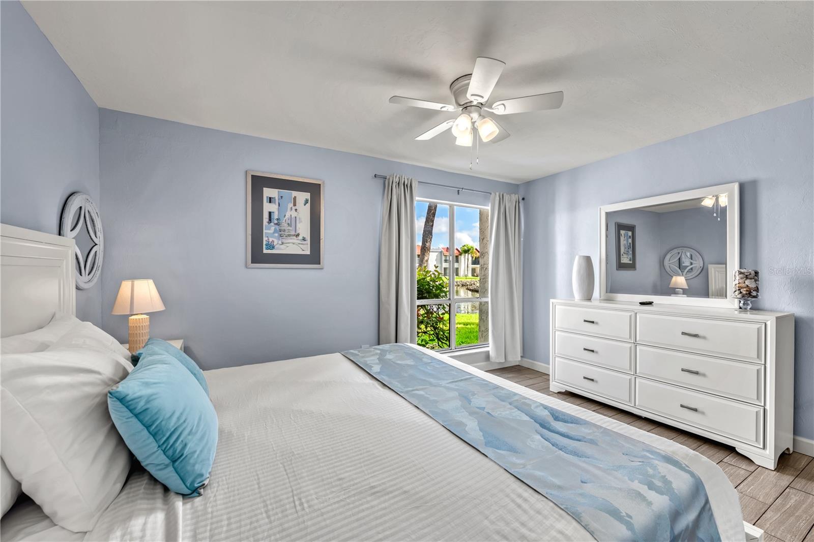 RUNAWAY BAY - Residential