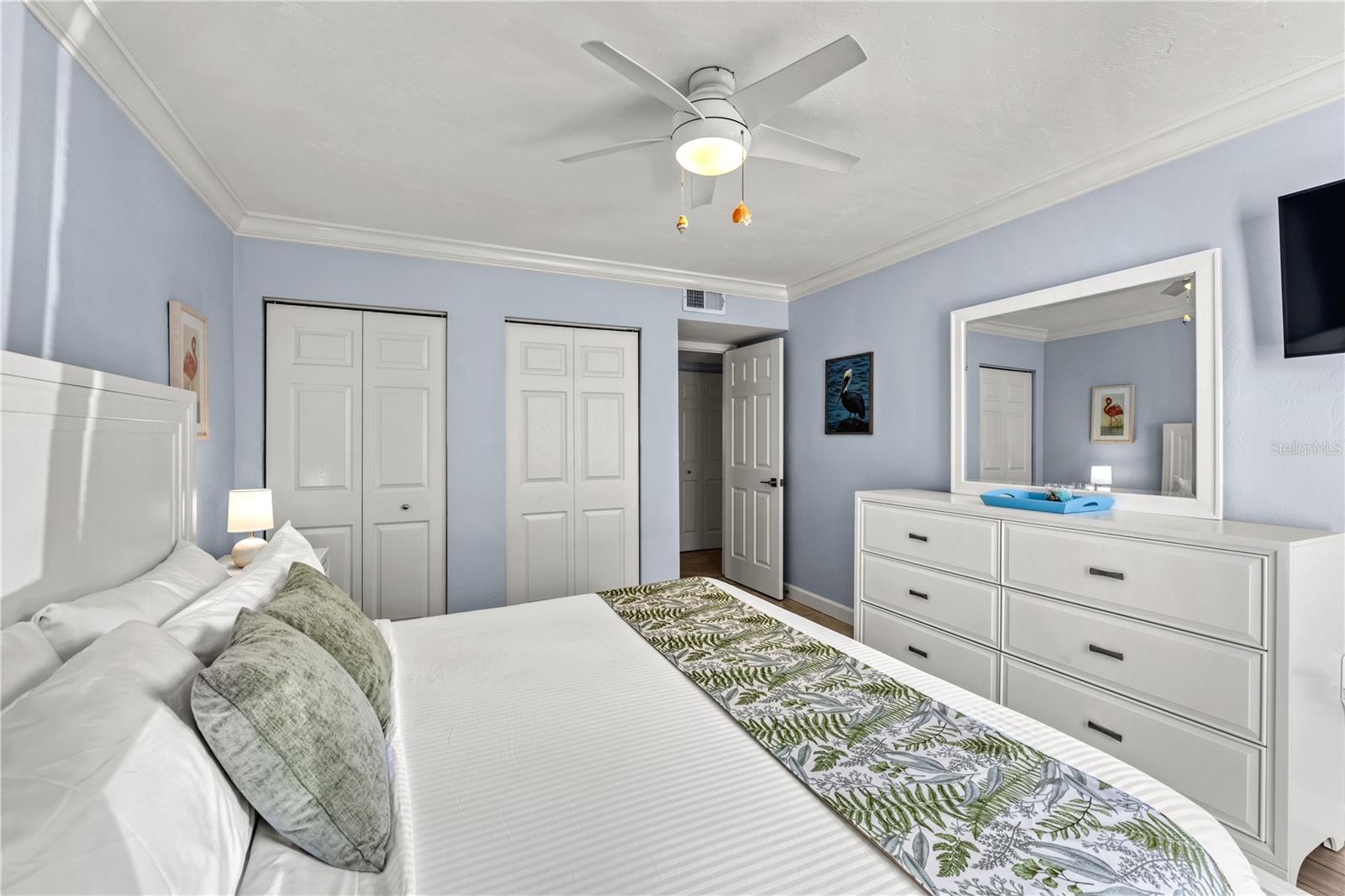 RUNAWAY BAY - Residential