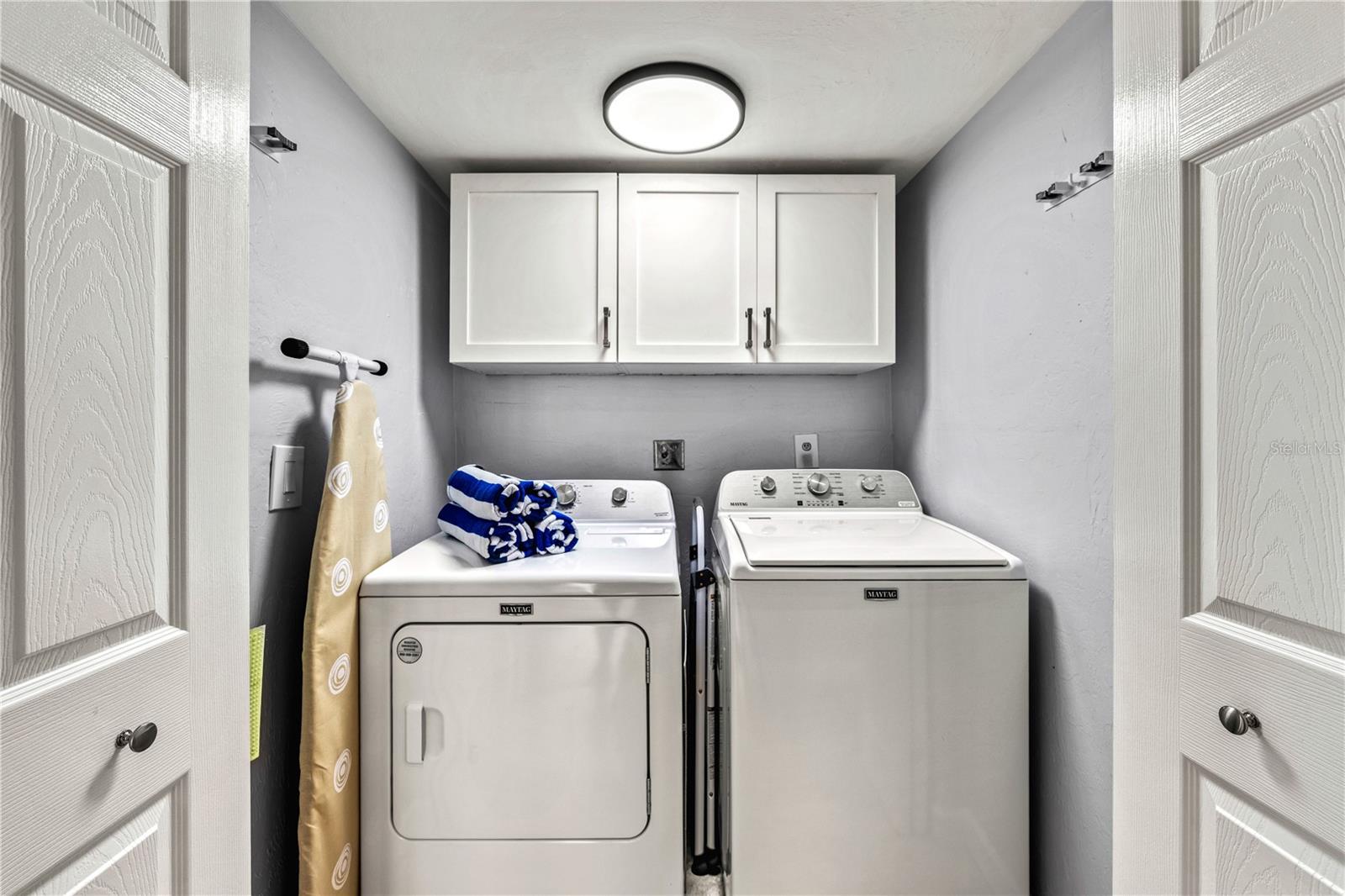 RUNAWAY BAY - Residential