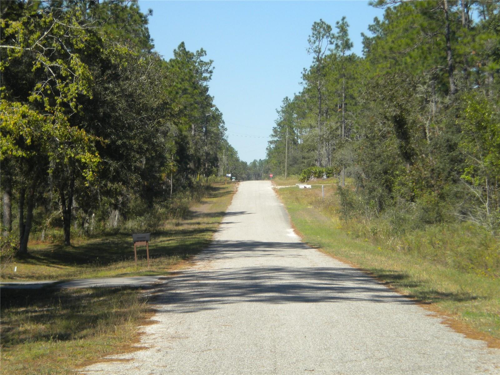 RAINBOW LAKES ESTATE - Land