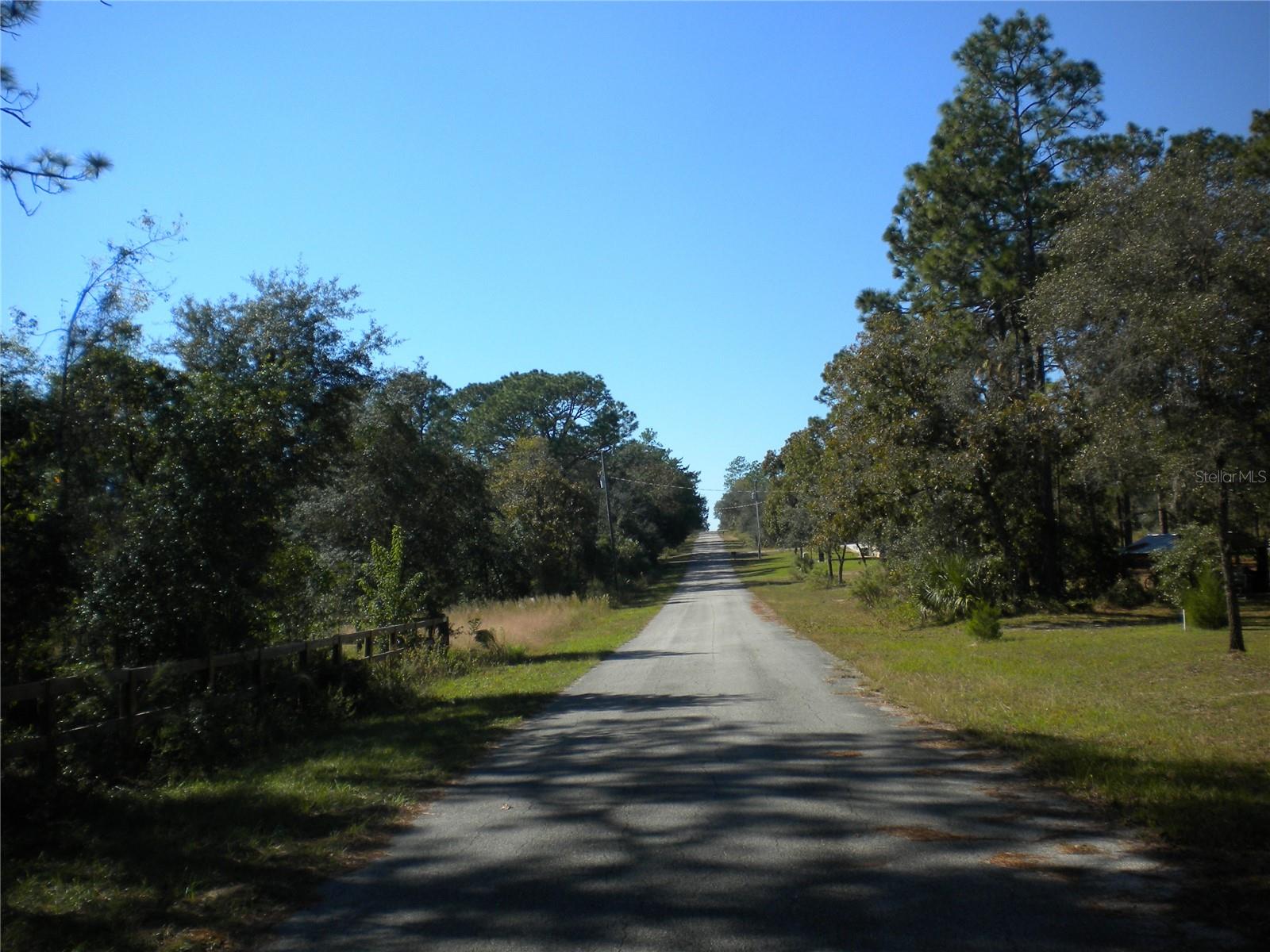 RAINBOW LAKES ESTATE - Land