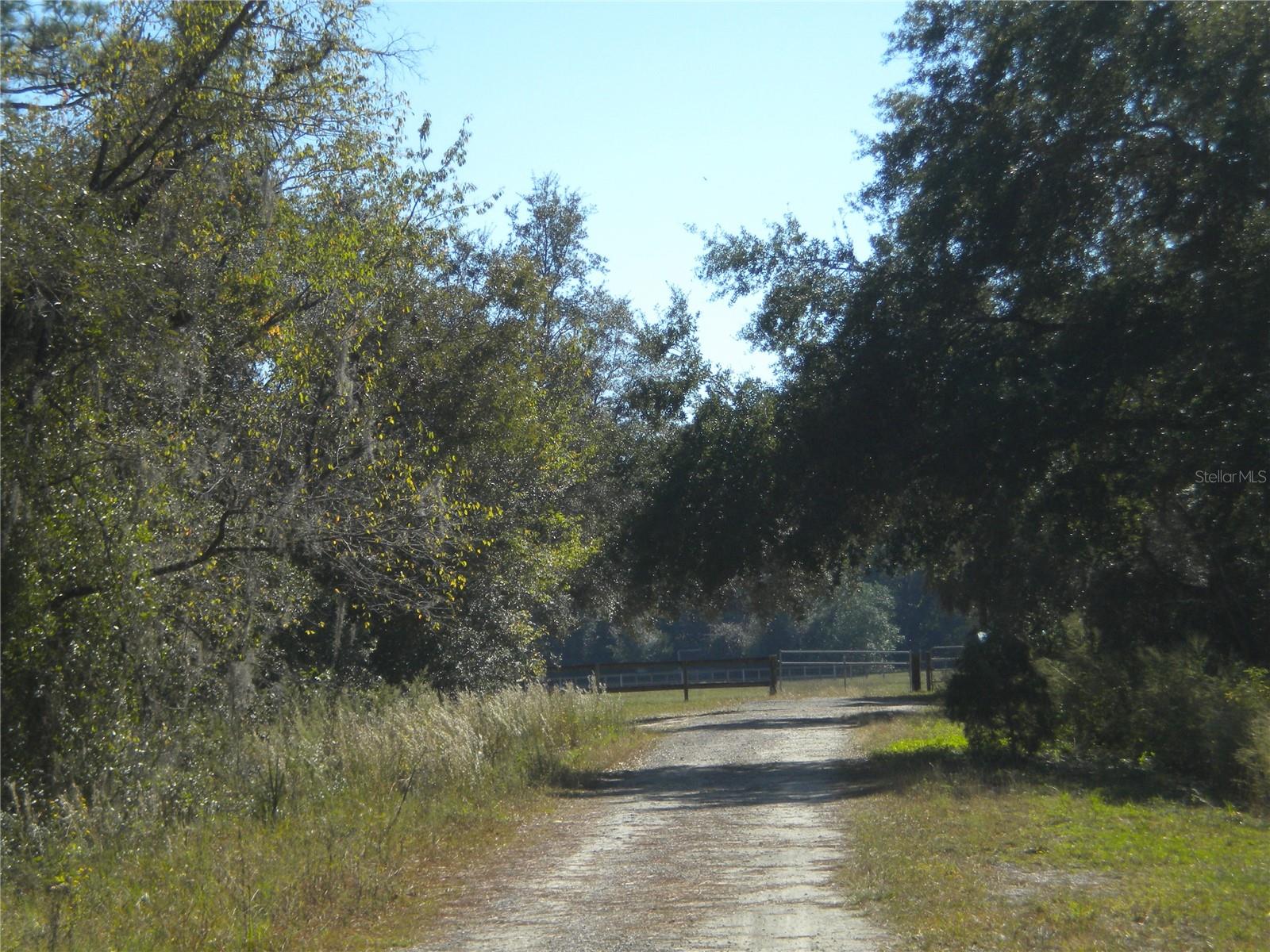 RAINBOW LAKES ESTATE - Land