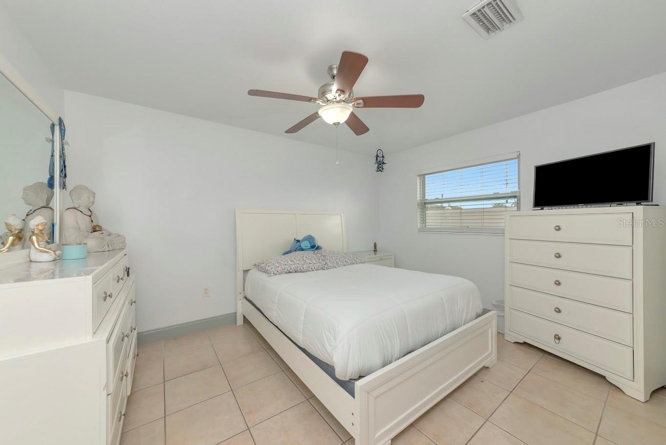 KENSINGTON PARK UNIT 7 - Residential