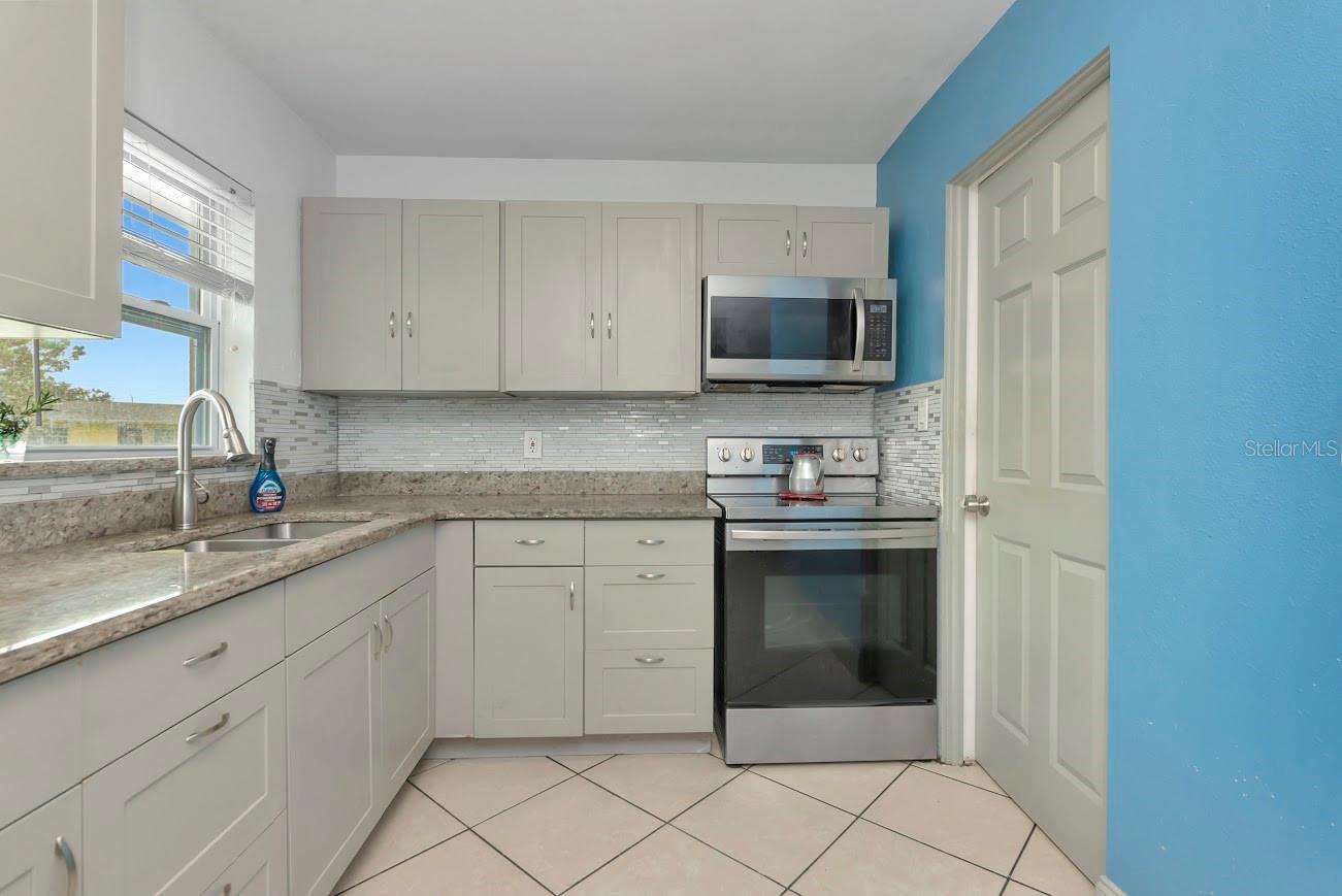 KENSINGTON PARK UNIT 7 - Residential