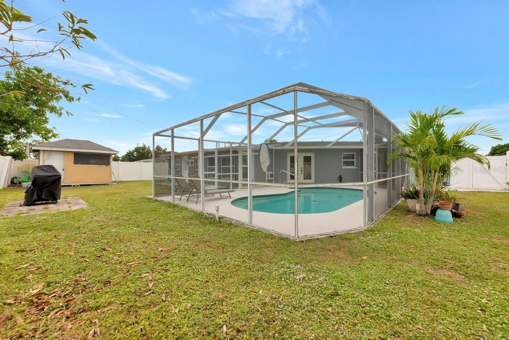 Photo of 3281 Dante Drive, Sarasota, FL 34235 (MLS # A4674820)