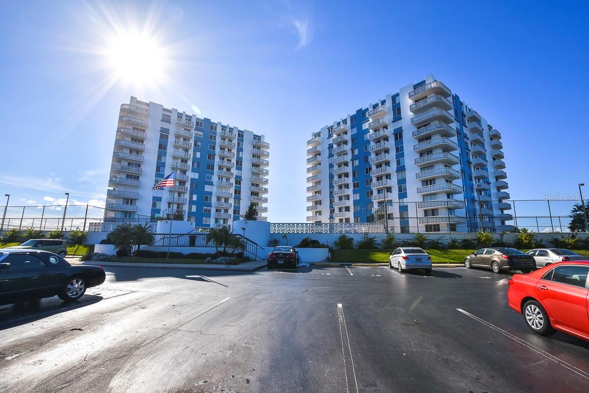 BAYSHORE BATH TENNIS CLUB - Residential