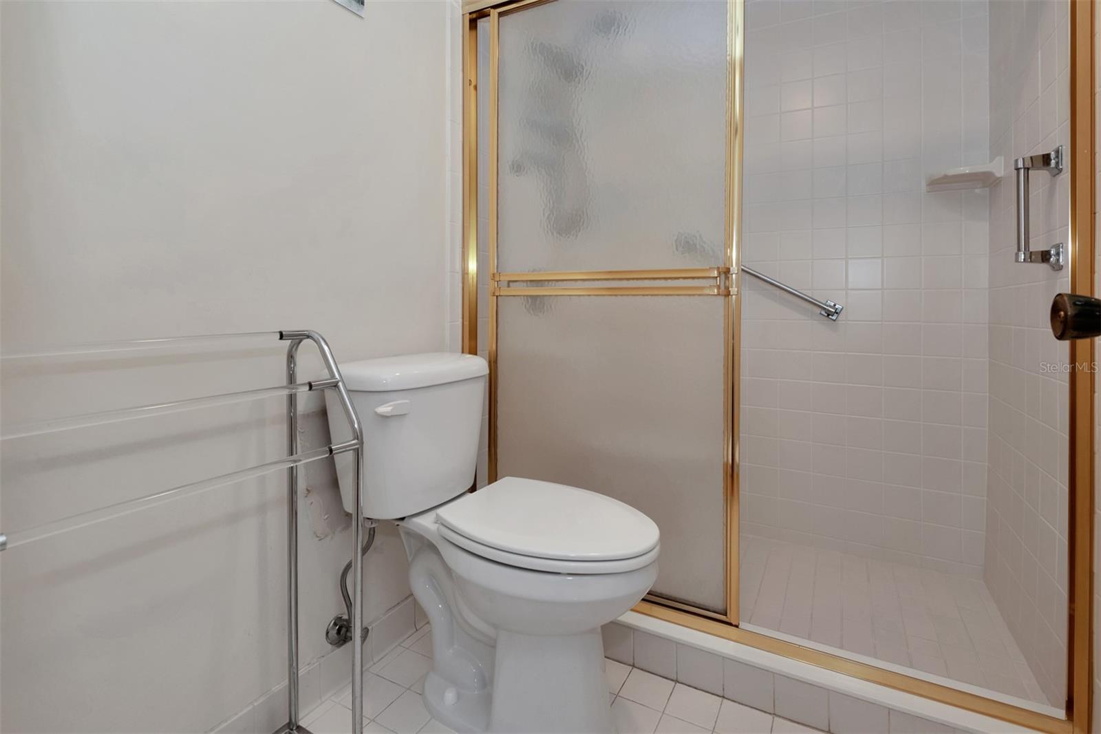 BAYSHORE BATH TENNIS CLUB - Residential