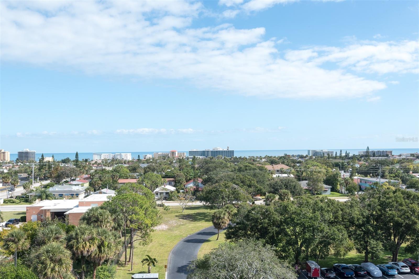 BAYSHORE BATH TENNIS CLUB - Residential