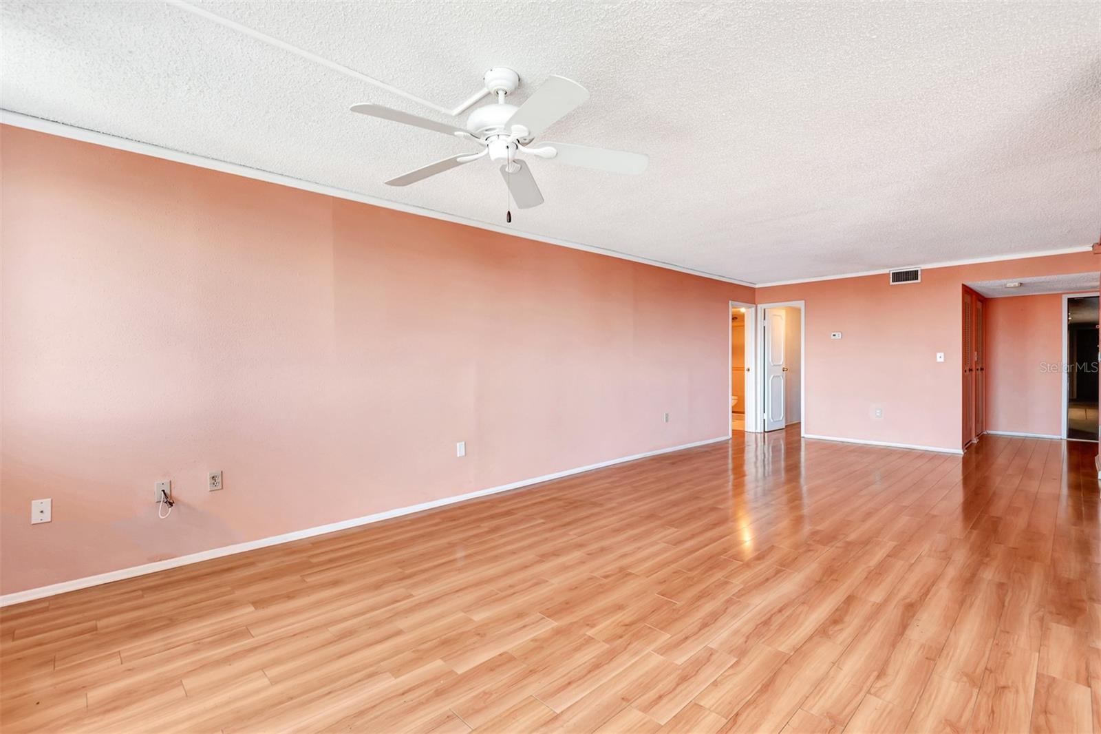 BAYSHORE BATH TENNIS CLUB - Residential