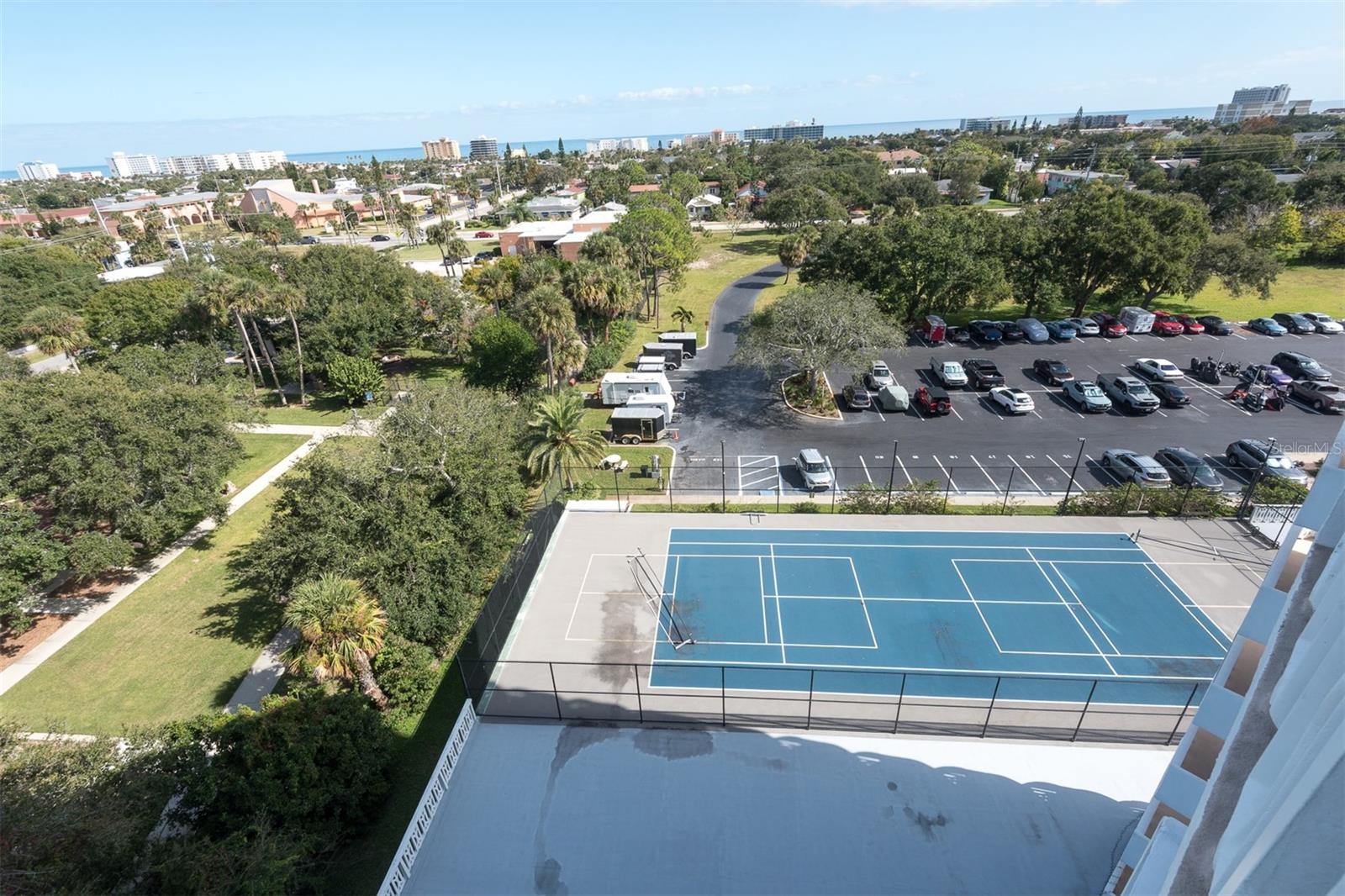 BAYSHORE BATH TENNIS CLUB - Residential
