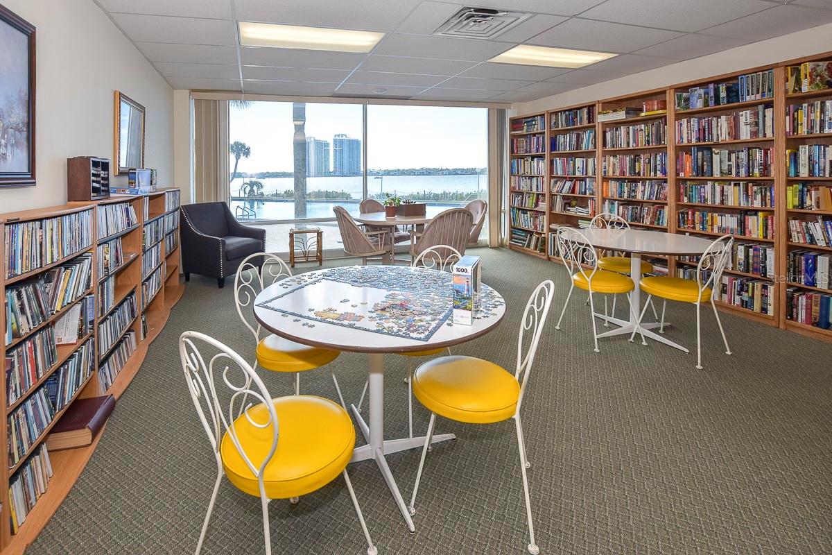 BAYSHORE BATH TENNIS CLUB - Residential