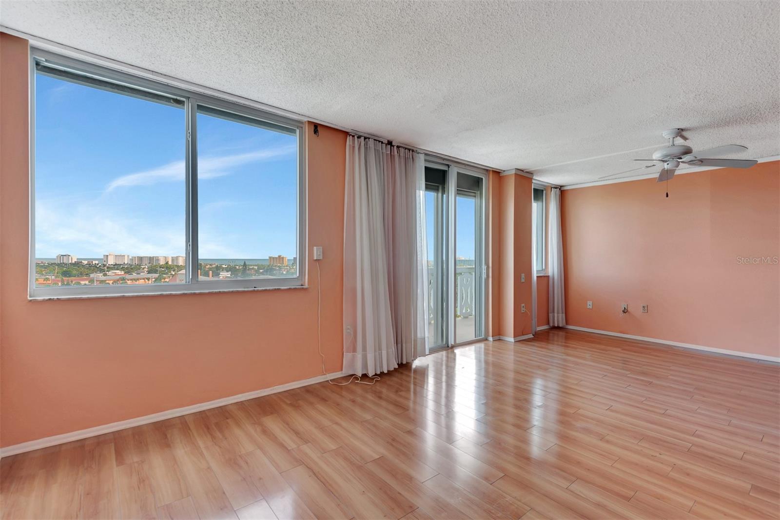 BAYSHORE BATH TENNIS CLUB - Residential