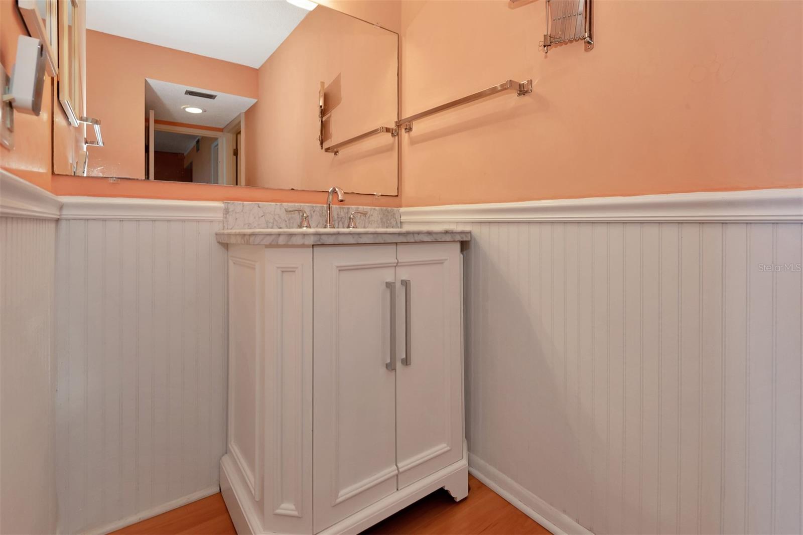 BAYSHORE BATH TENNIS CLUB - Residential