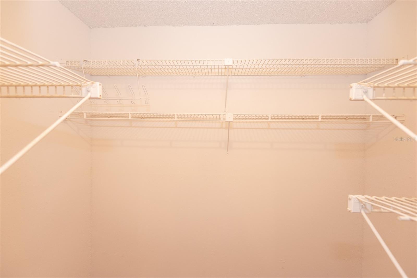 BAYSHORE BATH TENNIS CLUB - Residential