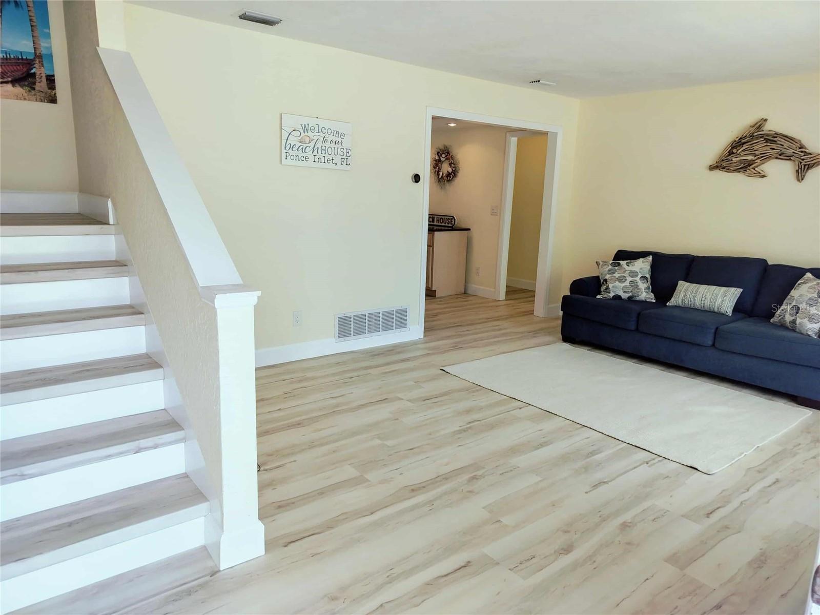 LIGHTHOUSE SHORES THRIFT - Residential