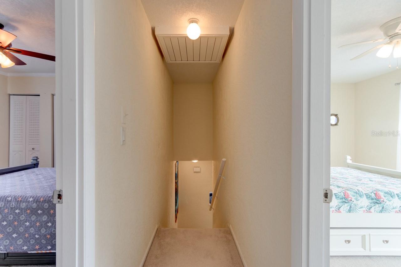 LIGHTHOUSE SHORES THRIFT - Residential