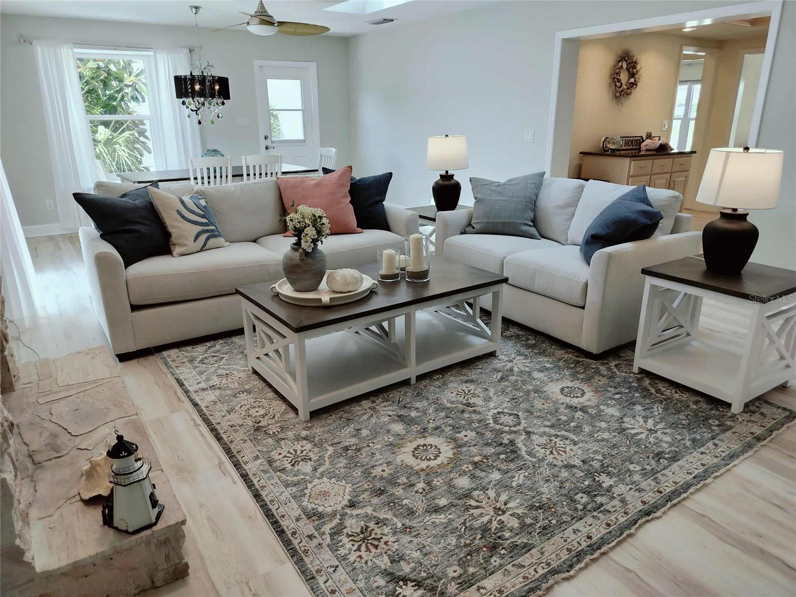 LIGHTHOUSE SHORES THRIFT - Residential