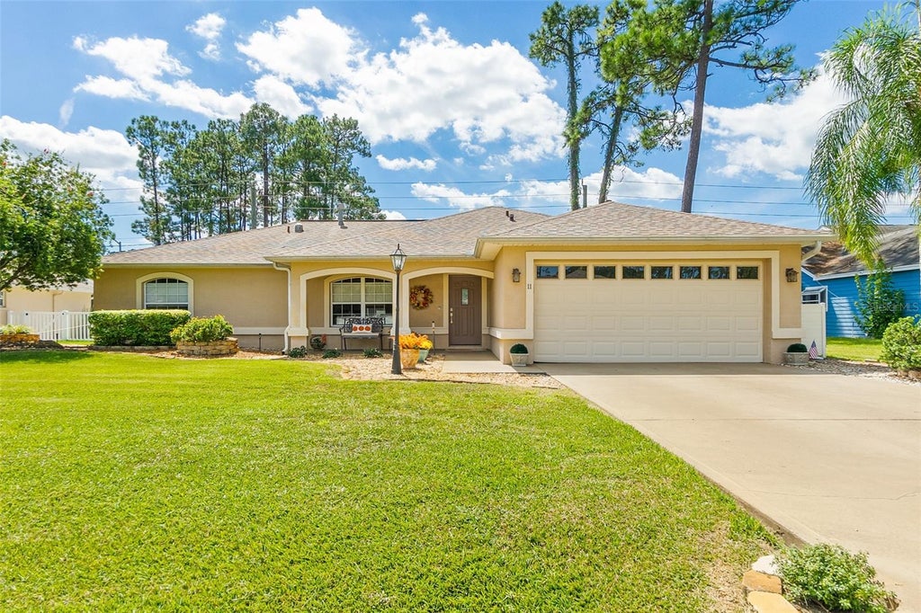 Photo of 11 Empress Lane, Palm Coast, FL 32164 (MLS # FC321728)