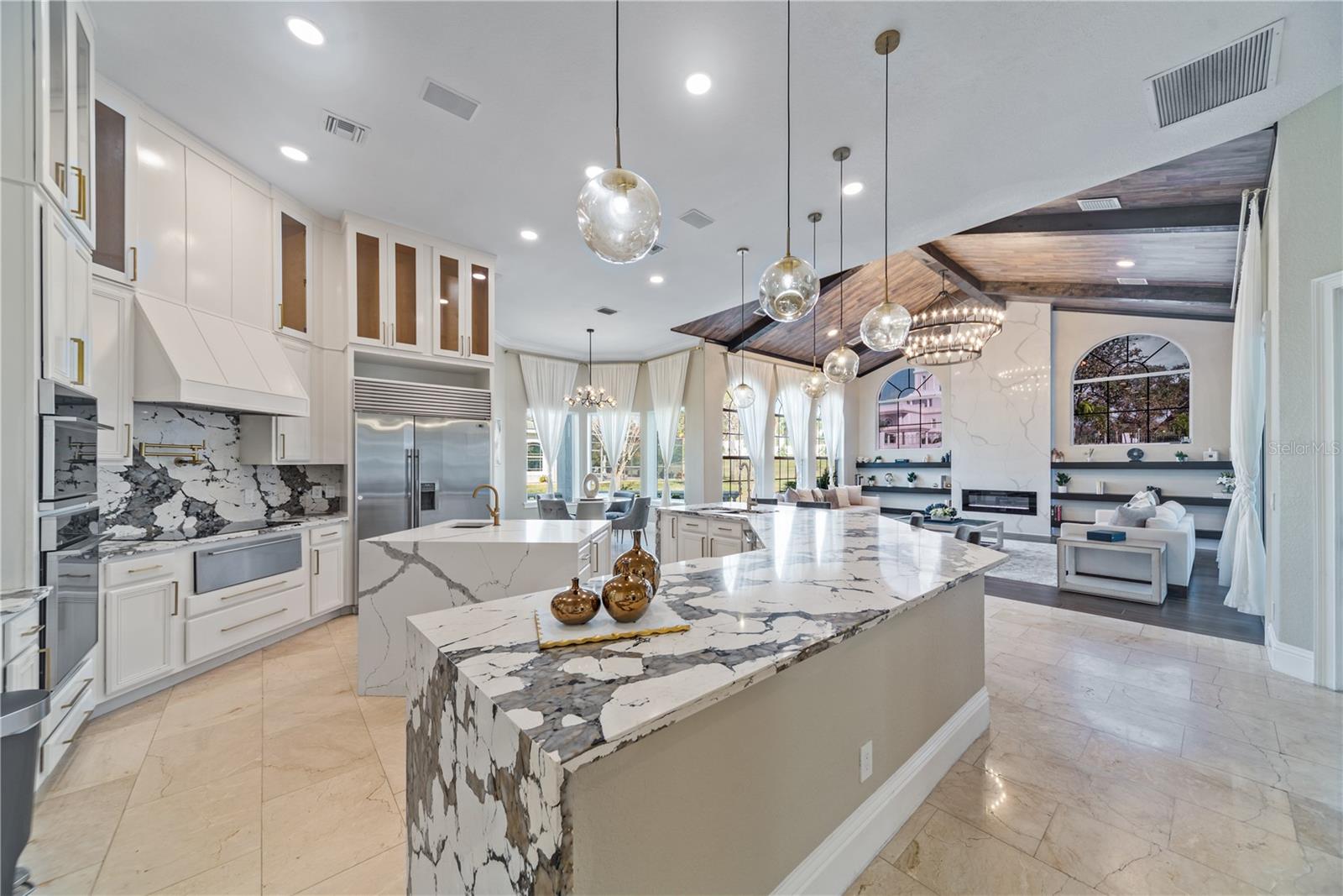 HARBOR ISLE - Residential