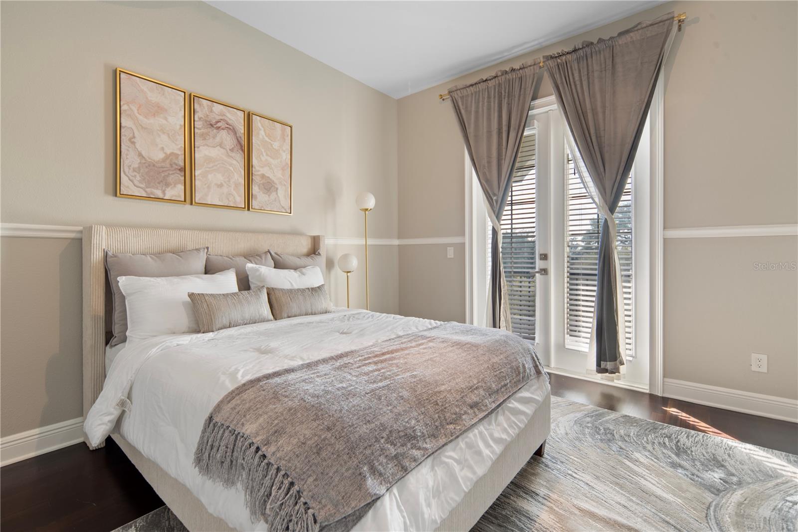 HARBOR ISLE - Residential