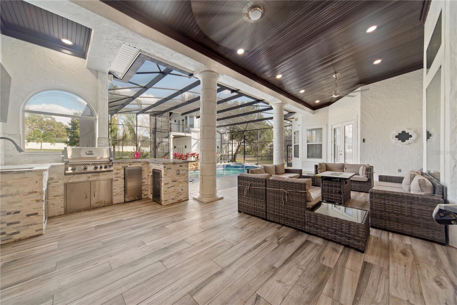 HARBOR ISLE - Residential