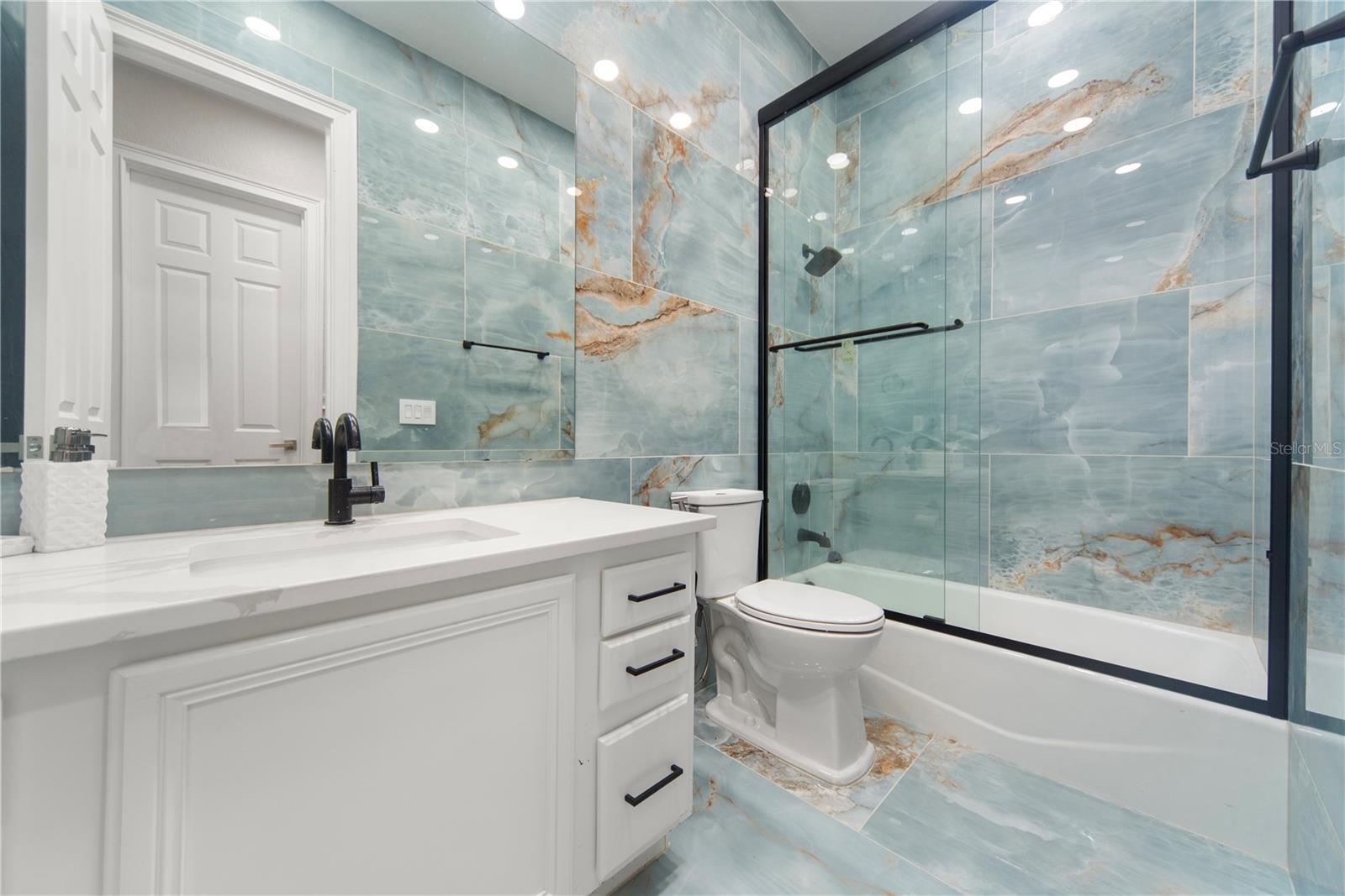 HARBOR ISLE - Residential