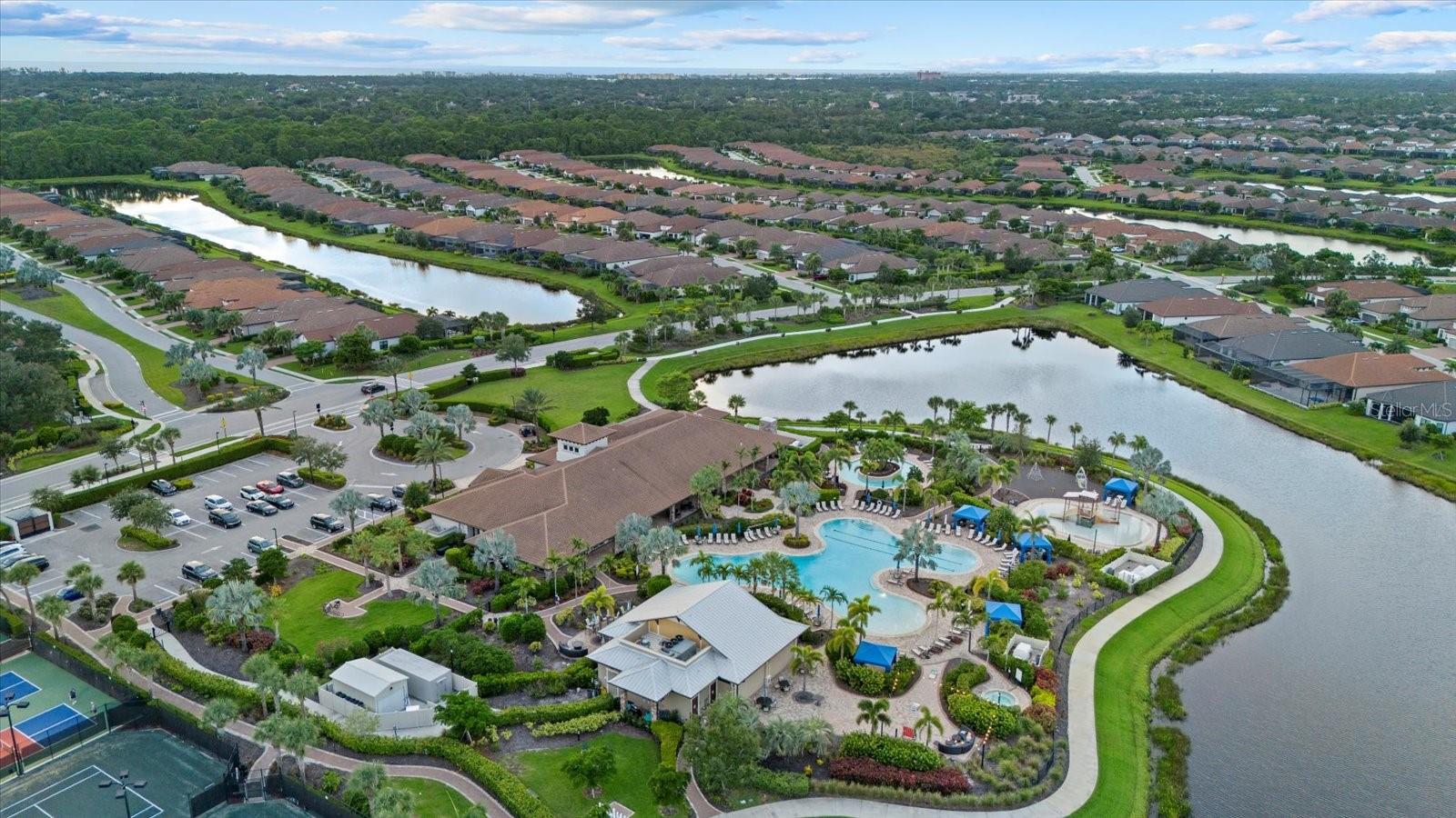 ESPLANADE PALMER - Residential