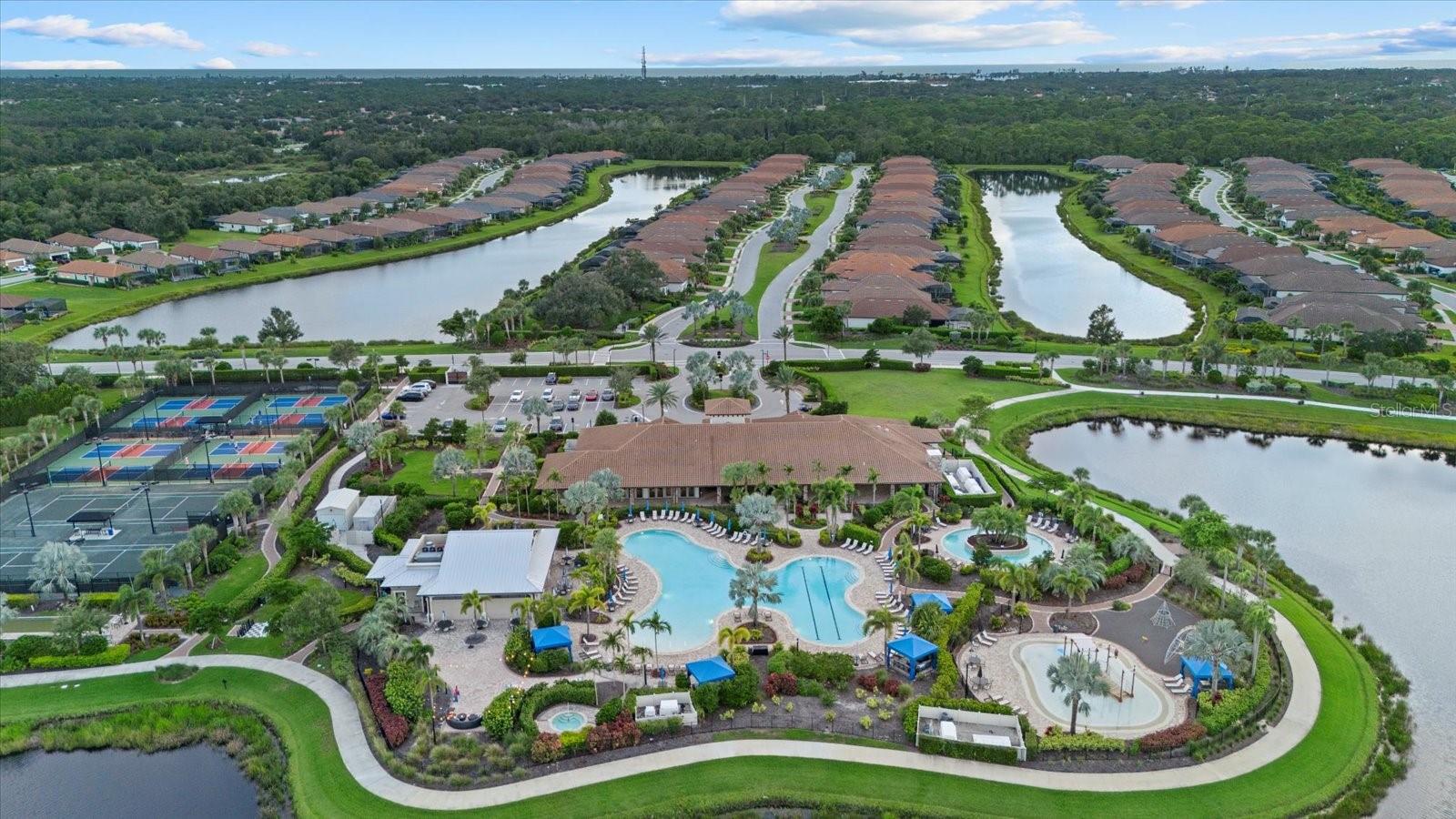 ESPLANADE PALMER - Residential