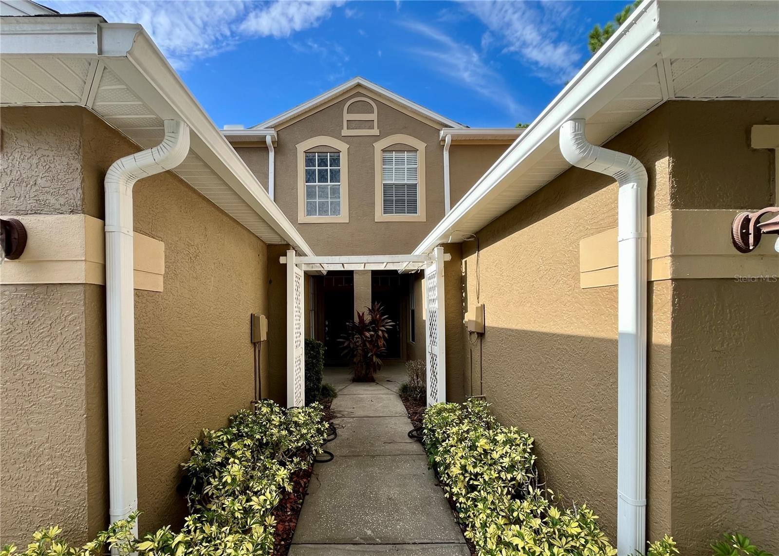 THE PROMENADE TWNHMS AT WESTMEADOWS - Residential