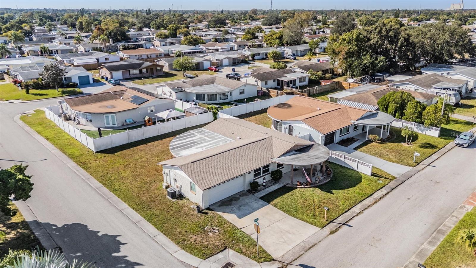 ALOHA GARDENS - Residential