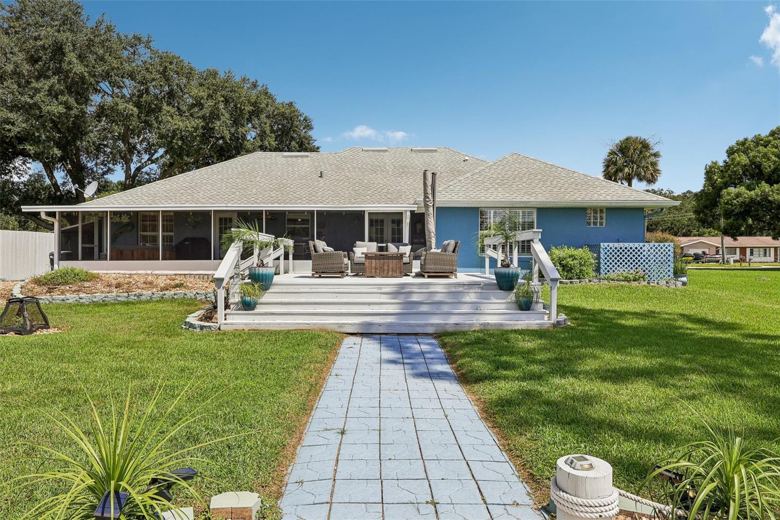 28116 LOIS DRIVE
