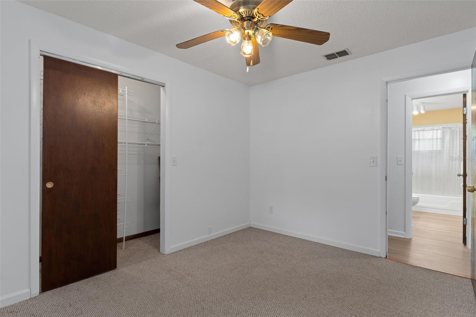 MEADOW WOOD - Residential