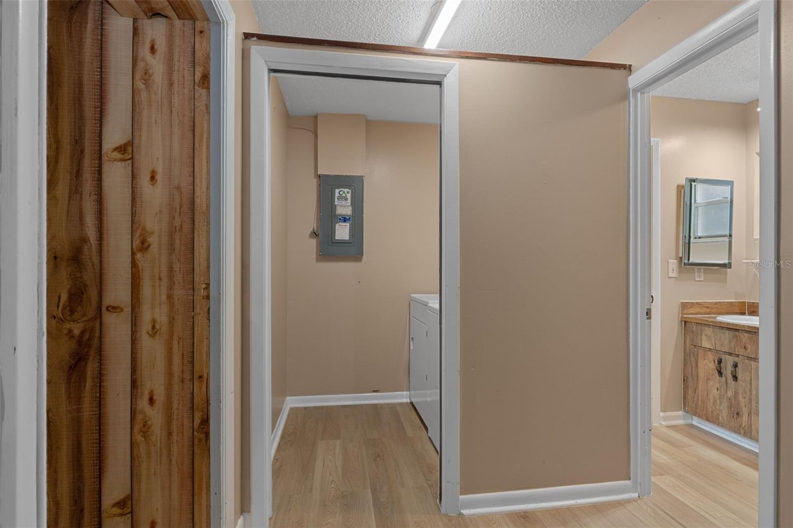 MEADOW WOOD - Residential