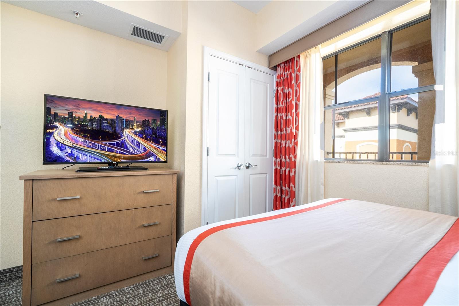 FLORIDAYS ORLANDO RESIDENCE - Residential