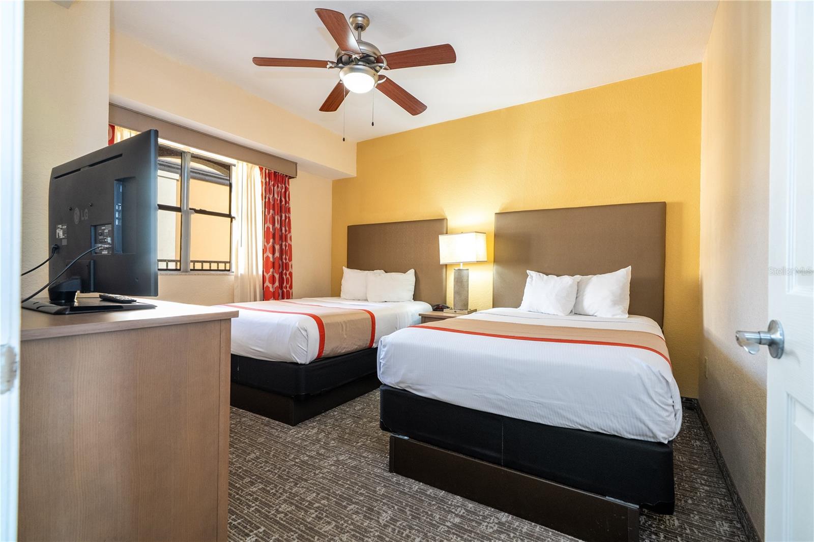 FLORIDAYS ORLANDO RESIDENCE - Residential