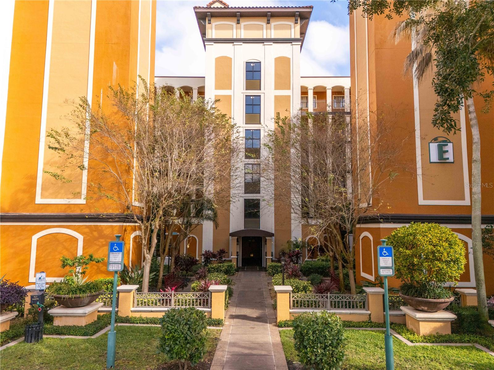 FLORIDAYS ORLANDO RESIDENCE - Residential