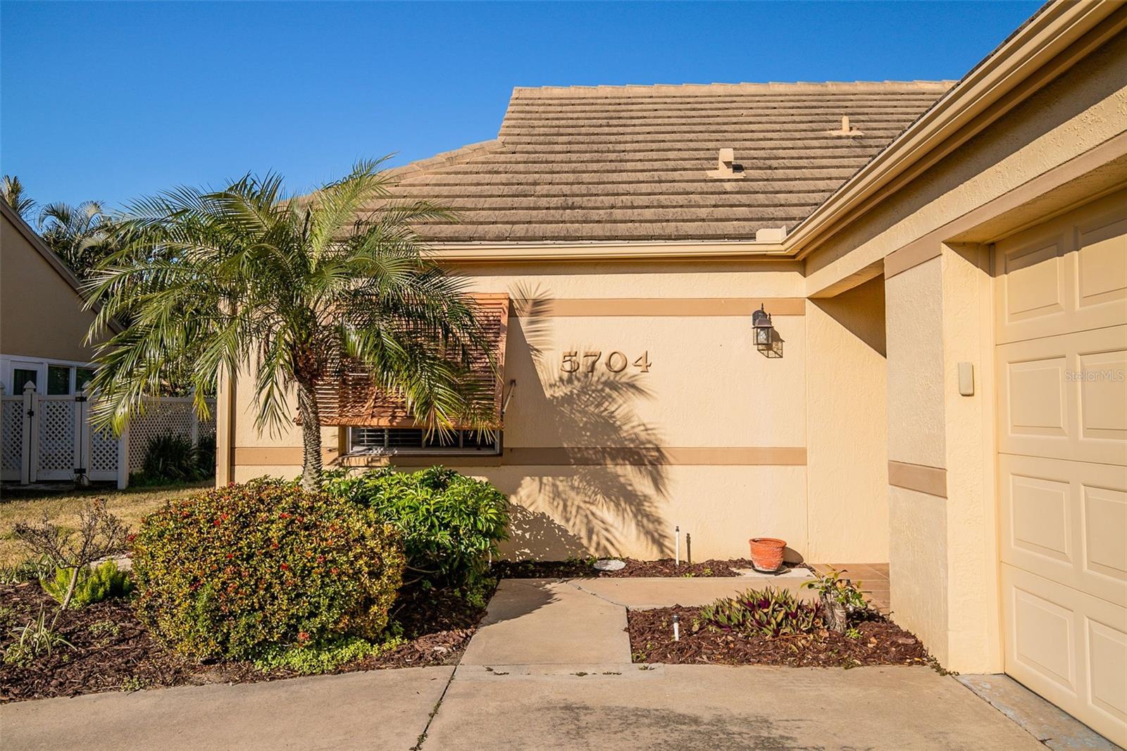 LAKEBRIDGE SOUTH PH A & B - Residential