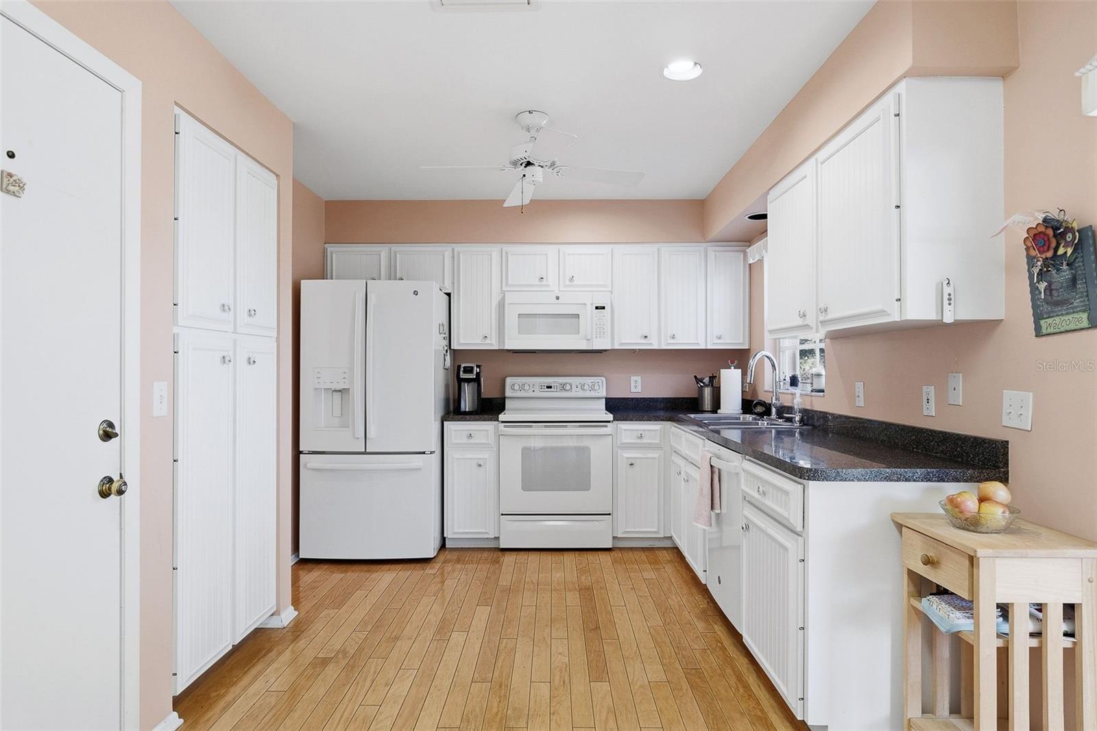 LAKEBRIDGE SOUTH PH A & B - Residential