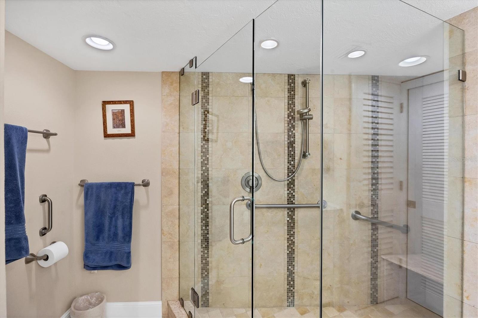 WESTCHESTER APTS - Residential