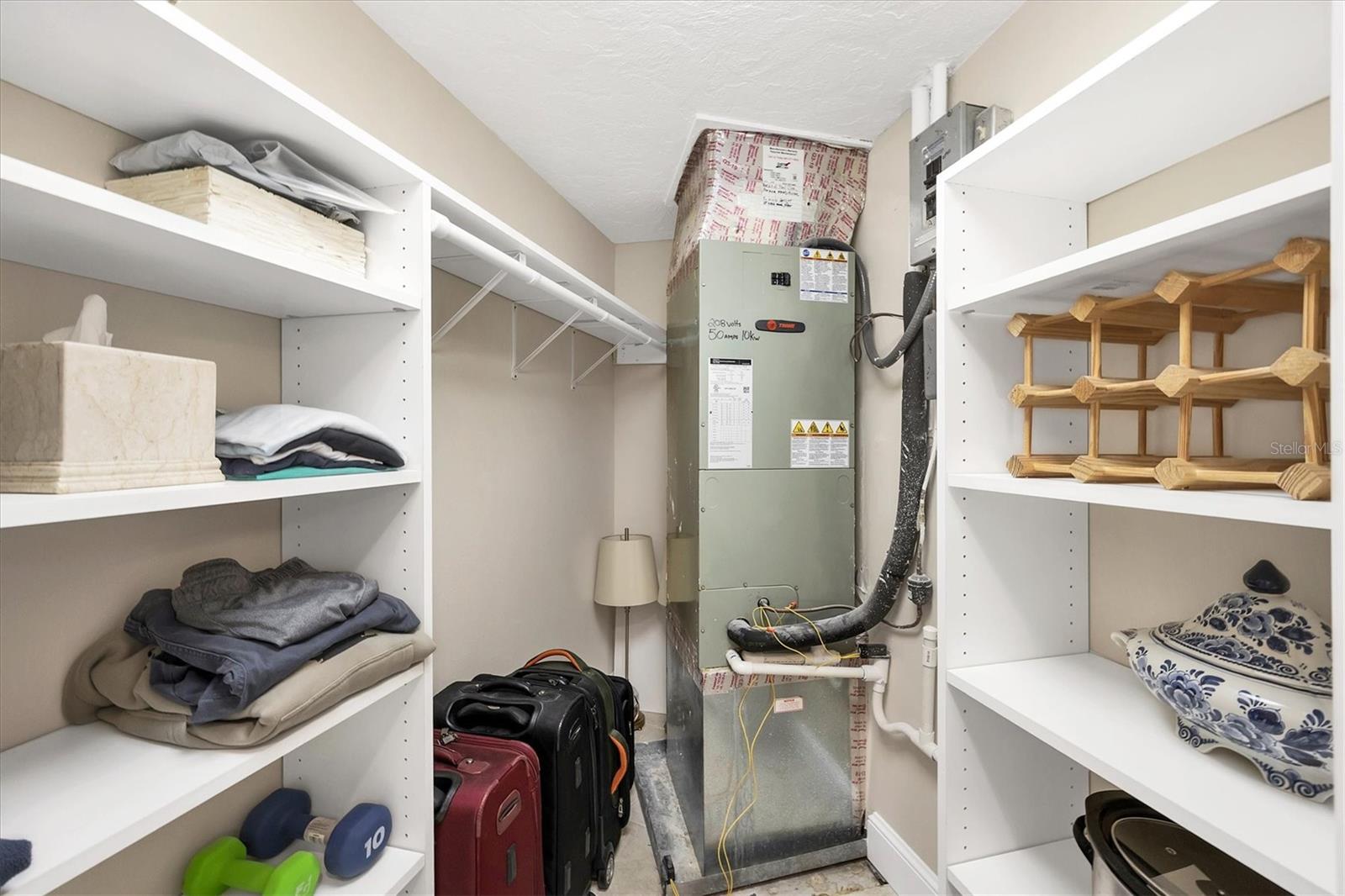 WESTCHESTER APTS - Residential