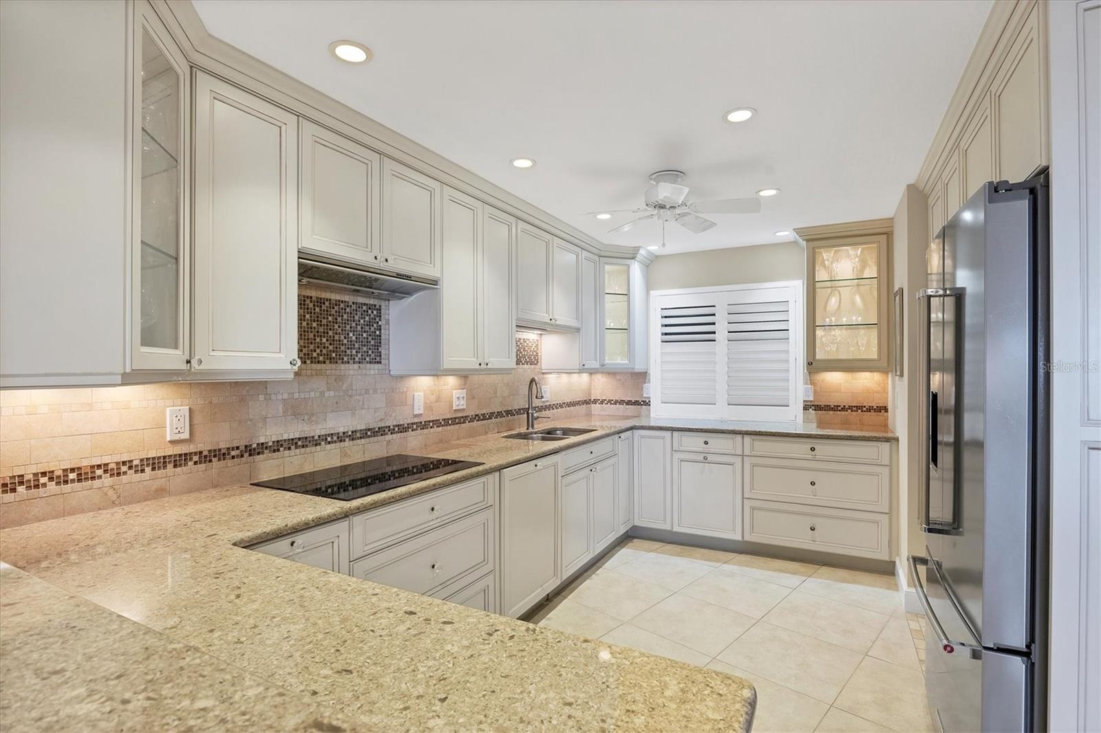 WESTCHESTER APTS - Residential