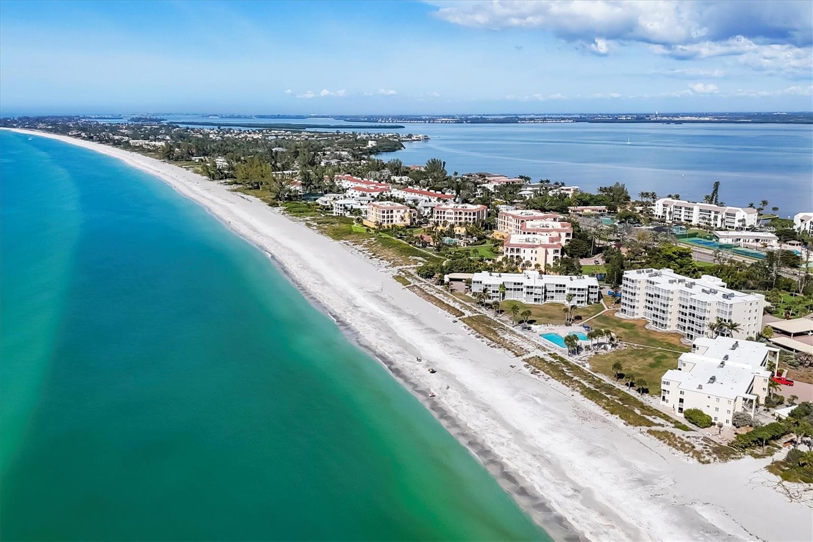 WESTCHESTER APTS - Residential