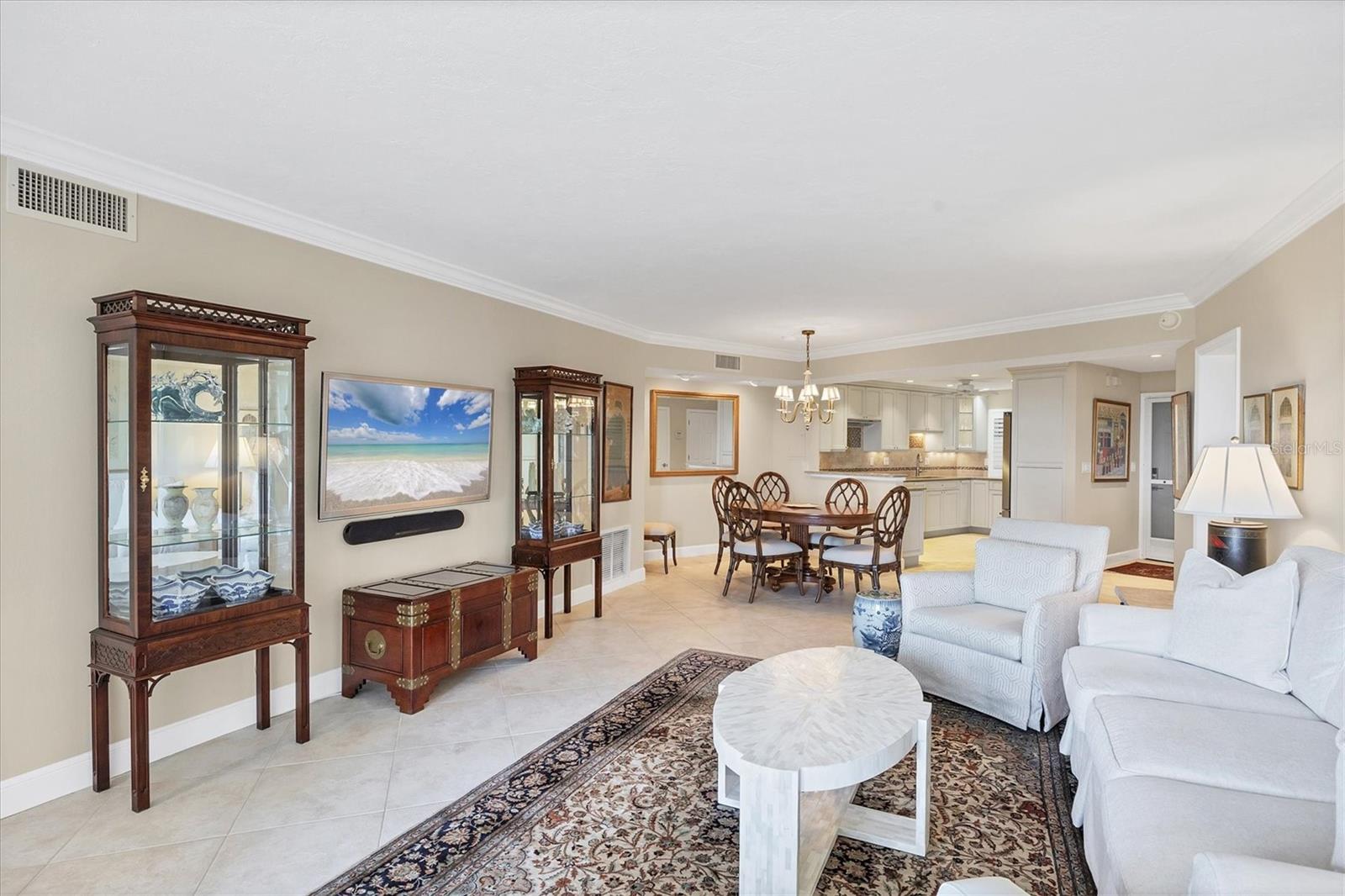 WESTCHESTER APTS - Residential