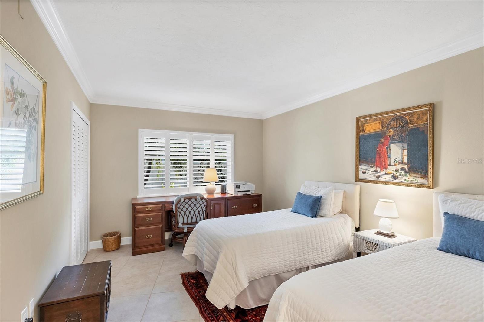 WESTCHESTER APTS - Residential