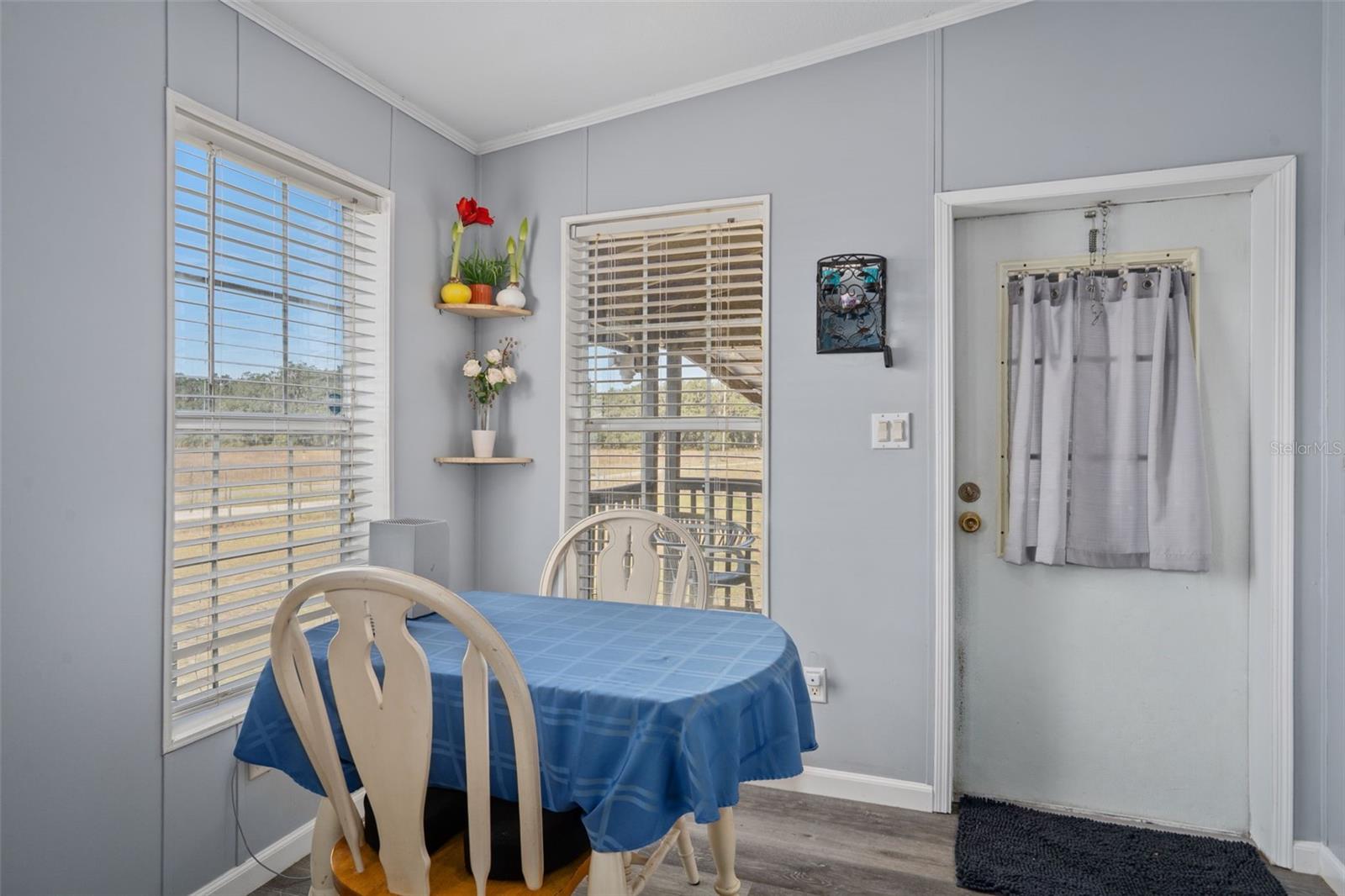 THE E 1/2 OF W 1/2 OF THE S 1/2 OF NE 1/4 OF NE - Residential