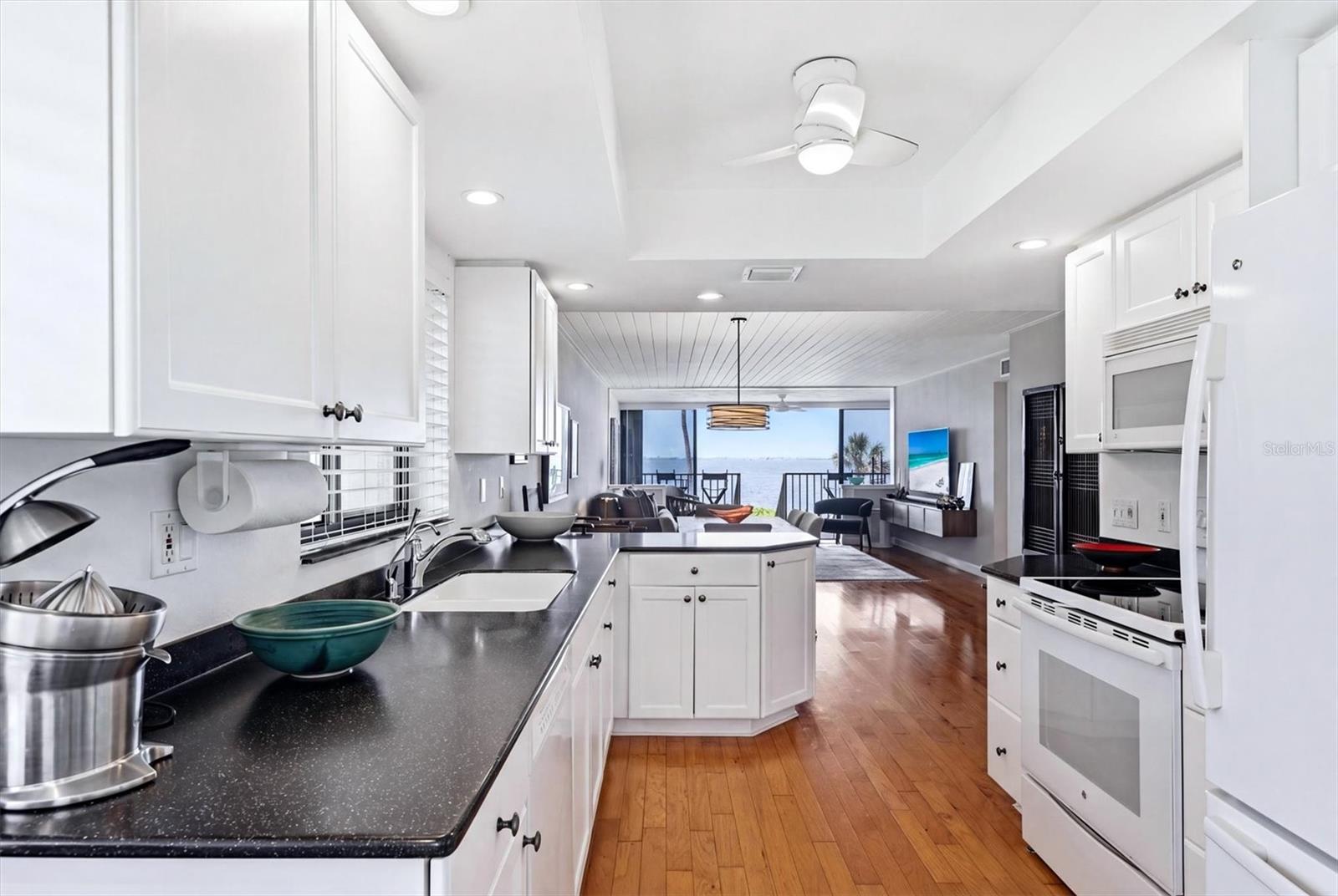 BAYSIDE TERRACES AT WILD OAK BAY - Residential