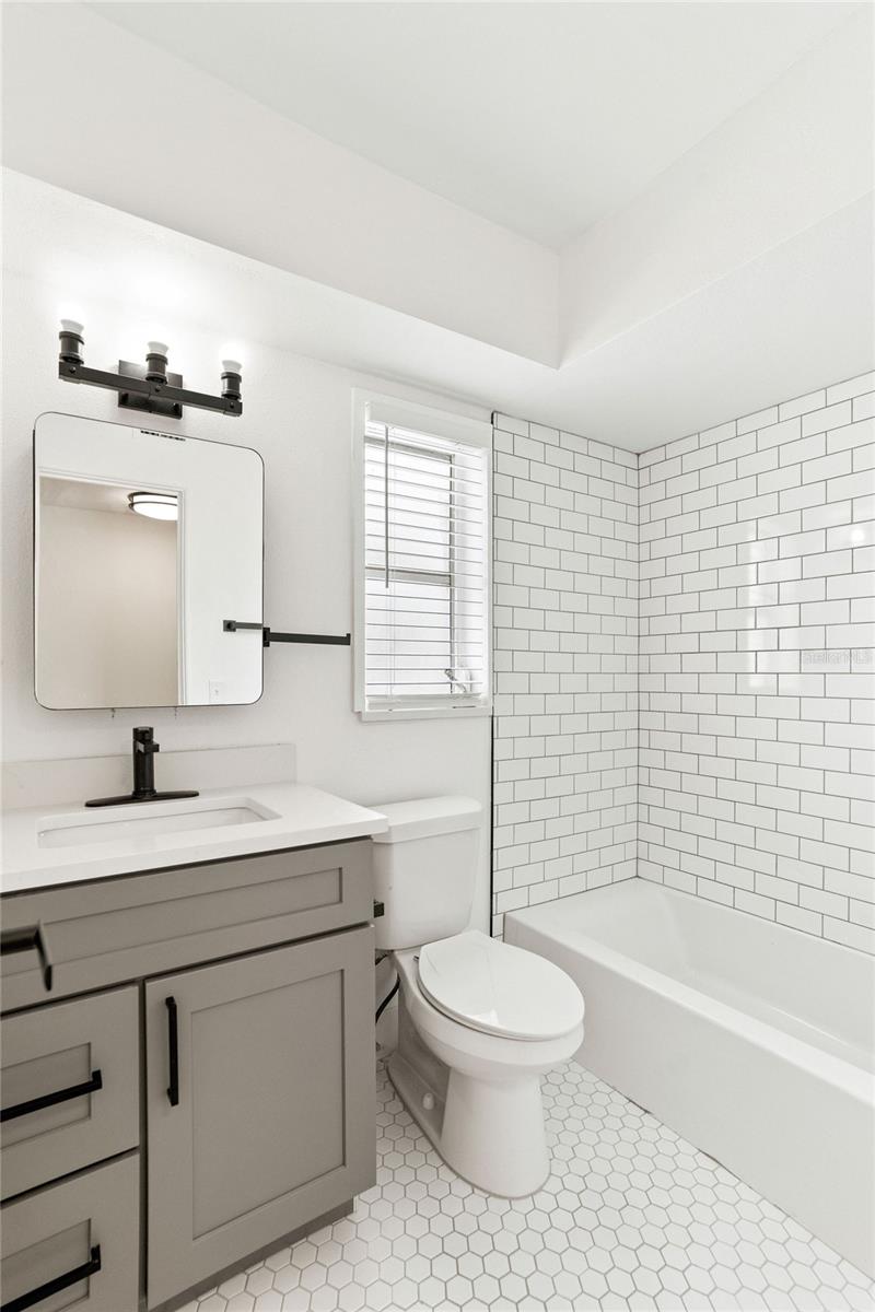 SKY CREST UNIT 9 - Residential Lease