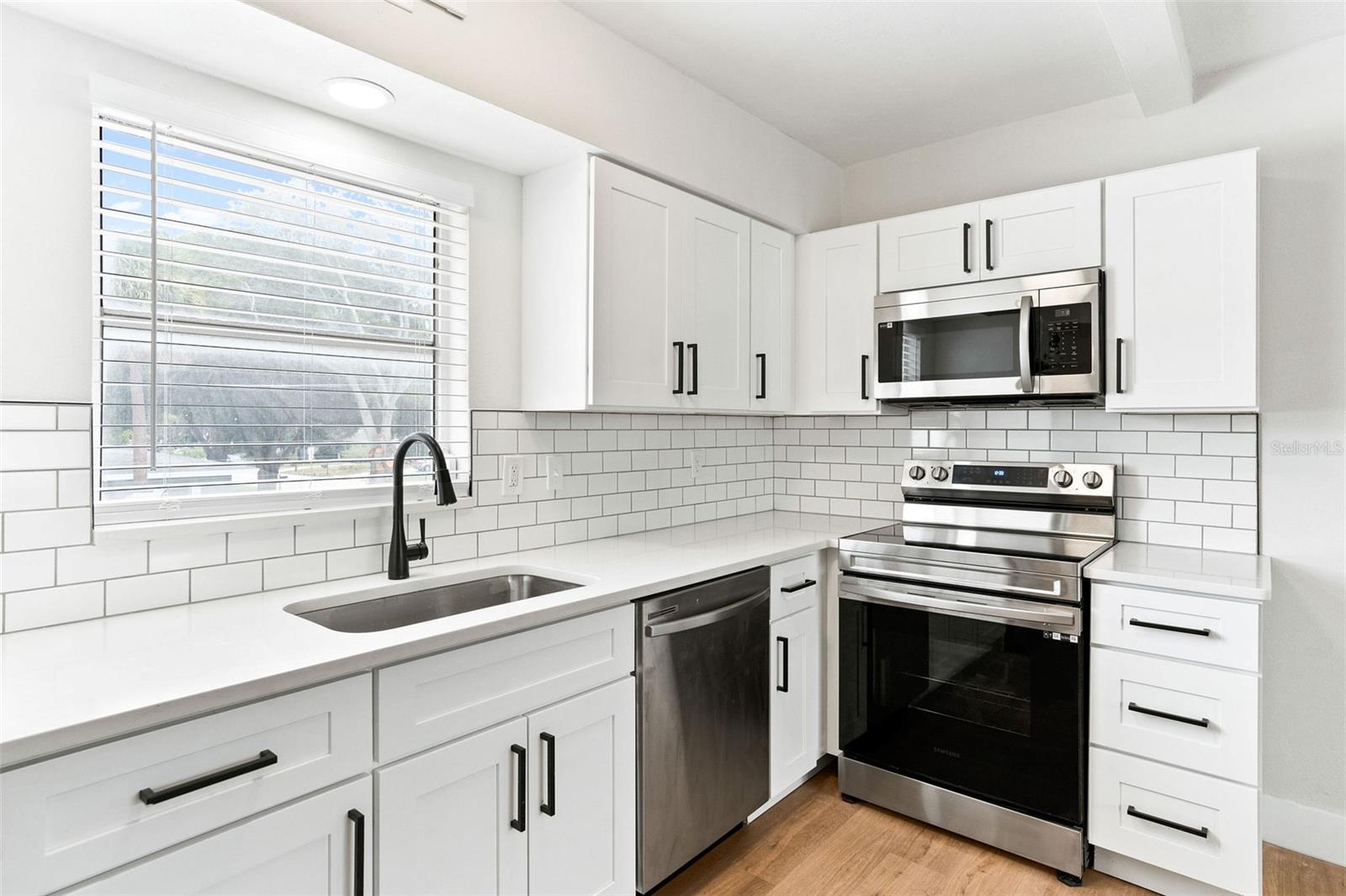 SKY CREST UNIT 9 - Residential Lease